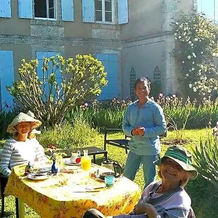 L'isle De Bourbon Bed & Breakfast 3*