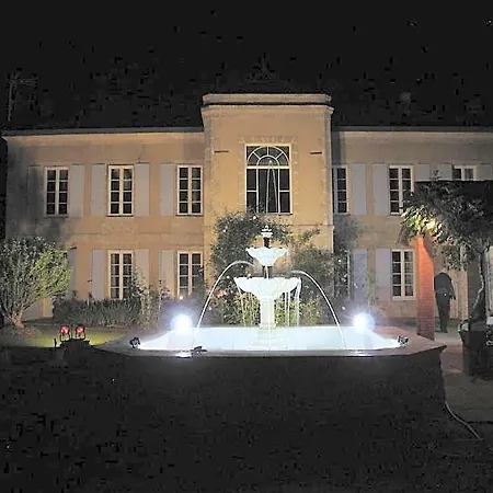 L'isle De Bourbon Bed & Breakfast Le Gue-de-Velluire